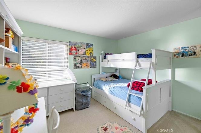 genMid.WS24045319_17_0